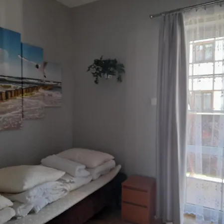Apartament Pod Debami Rowy (Pomerania)
