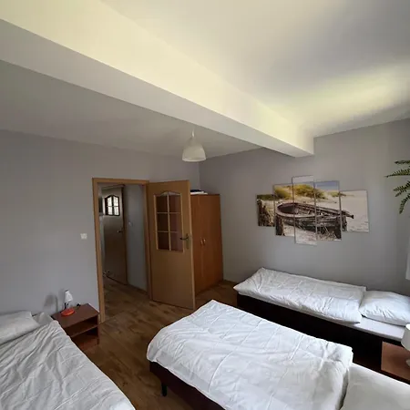 Apartament Pod Debami *